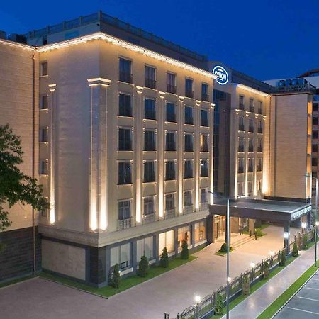 Orion Hotel Biskek Kültér fotó Hilton Prague