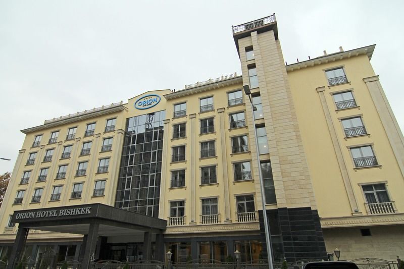 Orion Hotel Biskek Kültér fotó The headquarters of the National University of Lesotho