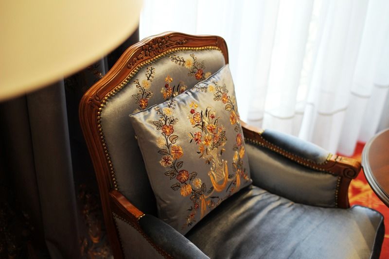 Orion Hotel Biskek Kültér fotó A cushion