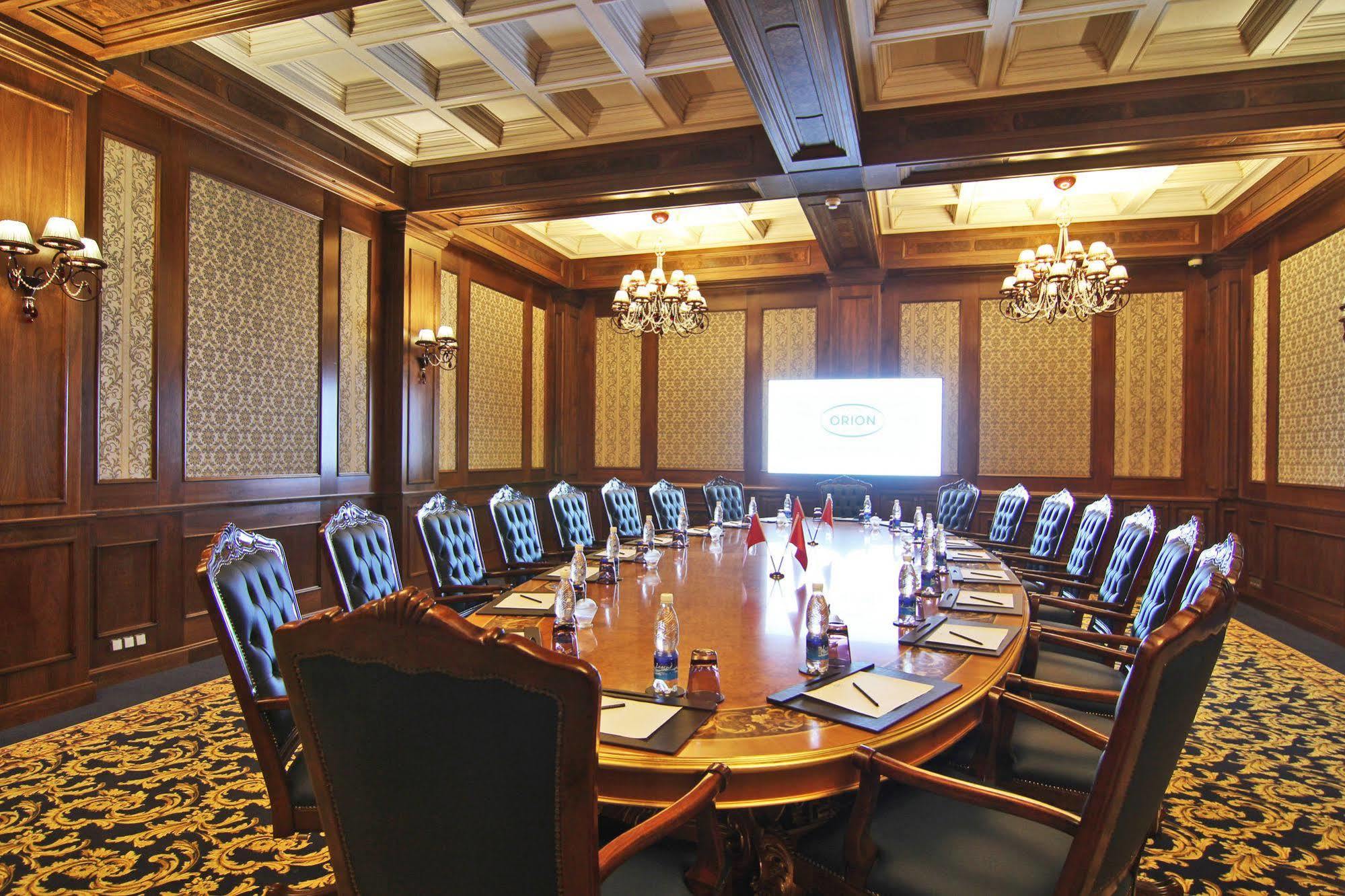 Orion Hotel Biskek Kültér fotó The boardroom at the World Trade Center